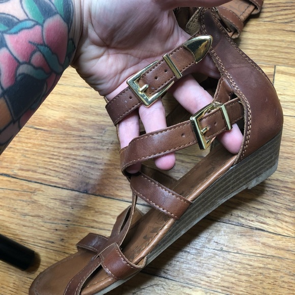 Brown sandals - Picture 4 of 5